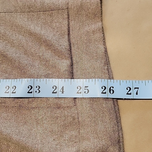 Leo & Nicole Size S Taupe Cowl Neck with Button Accent Pullover Sweater, GUC - Picture 10 of 12